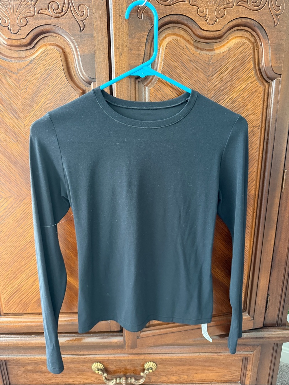 CRZ Yoga Classic Black Long Sleeve Crewneck Top
